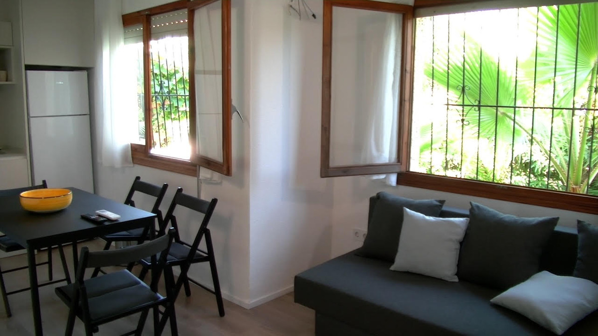 7 Bed Townhouse for sale in Torrevieja Costa Blanca, Alicante, Spain
