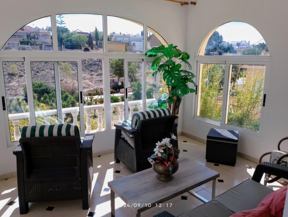 7 Bed Townhouse for sale in Torrevieja Costa Blanca, Alicante, Spain