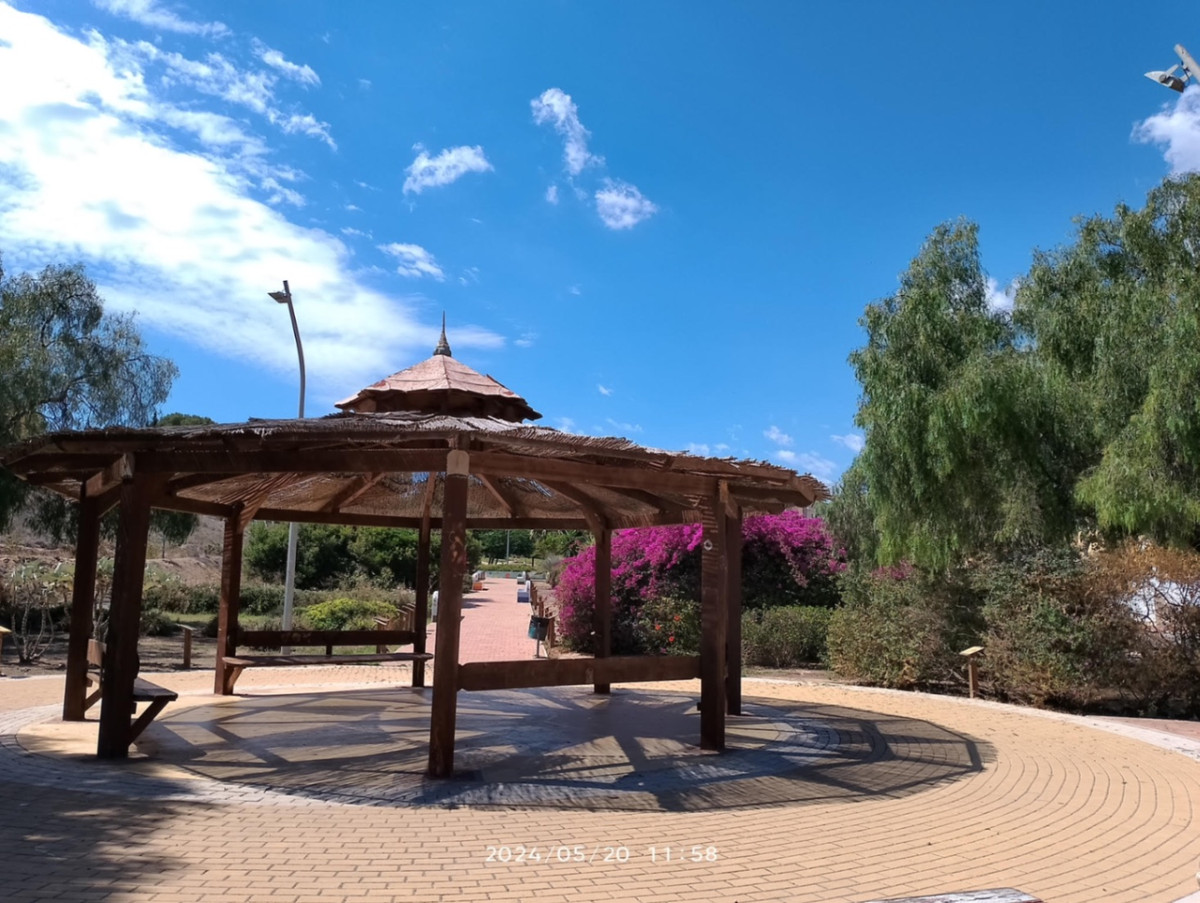 7 Bed Townhouse for sale in Torrevieja Costa Blanca, Alicante, Spain