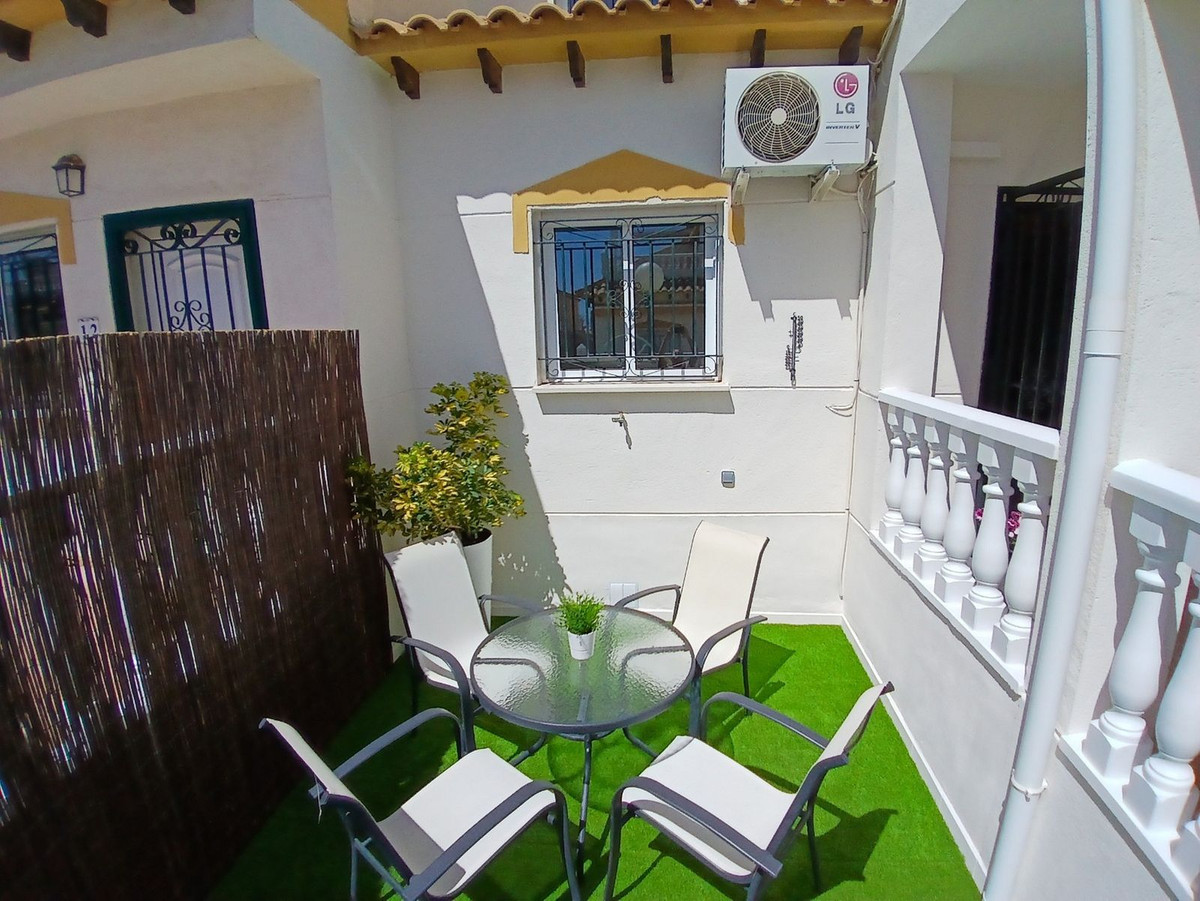 Se vende Adosada de 3 dormitorios en Costa Blanca, Alicante, España