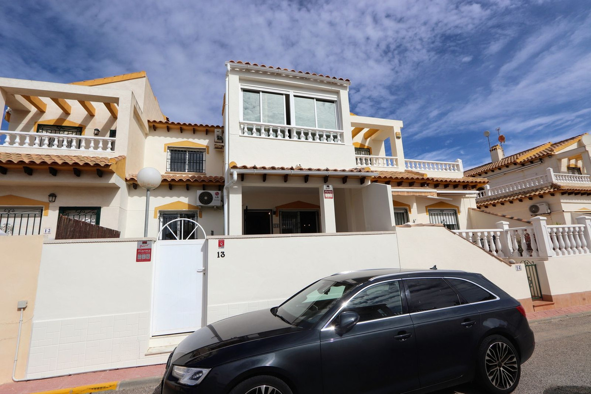 Se vende Adosada de 3 dormitorios en Costa Blanca, Alicante, España
