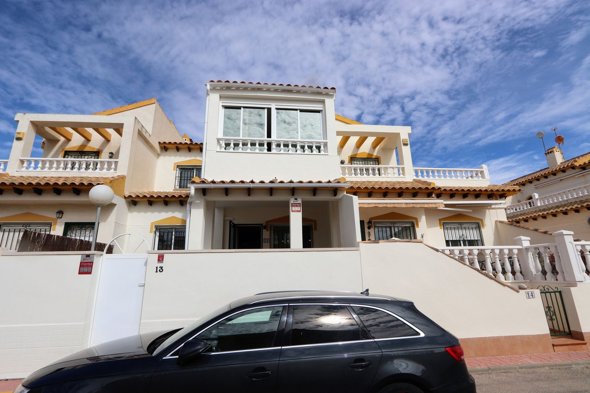 Se vende Adosada de 3 dormitorios en Costa Blanca, Alicante, España