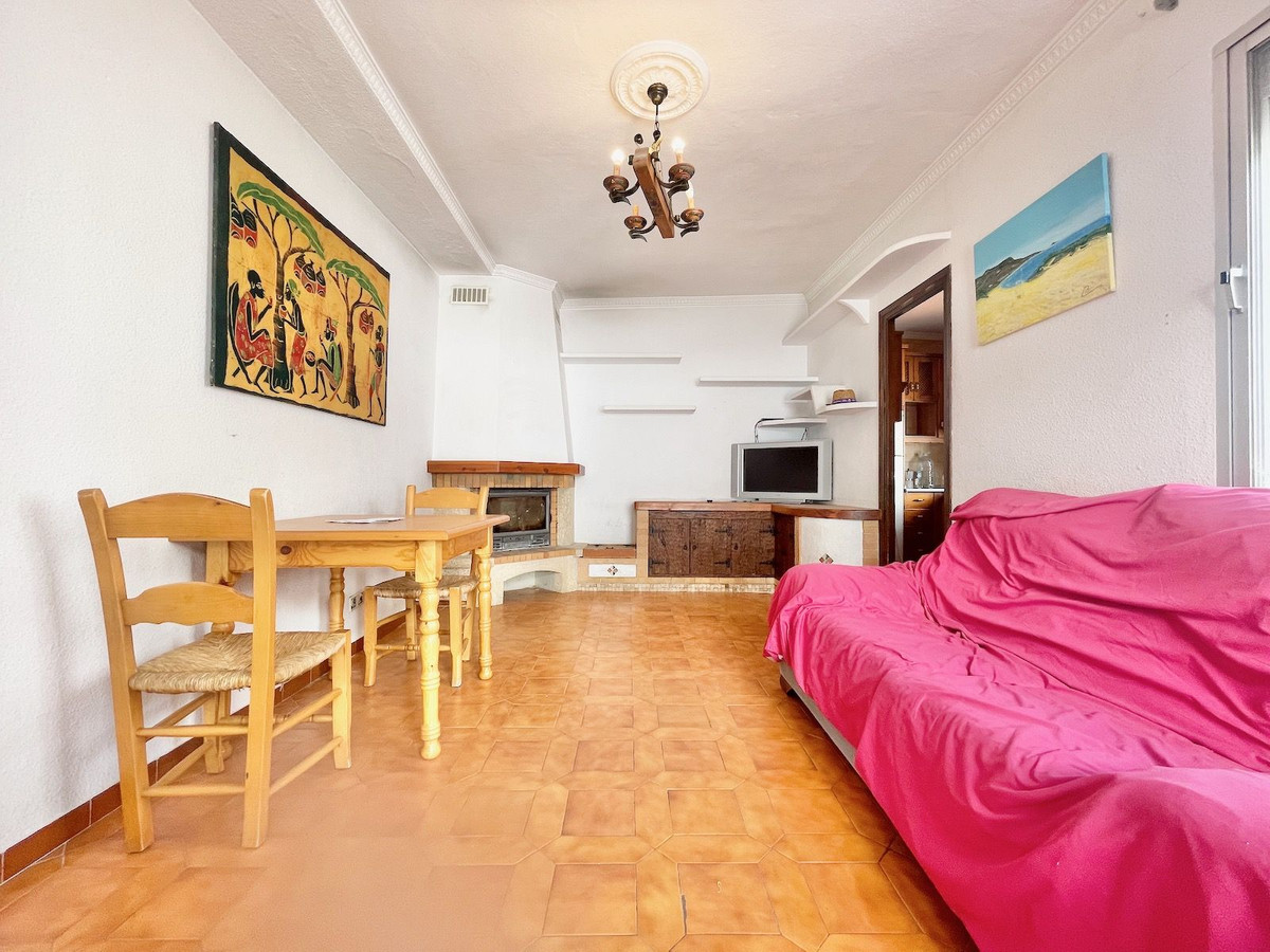 Se vende Apartamento Planta Media de 2 dormitorios en Costa Del Sol, Málaga, España