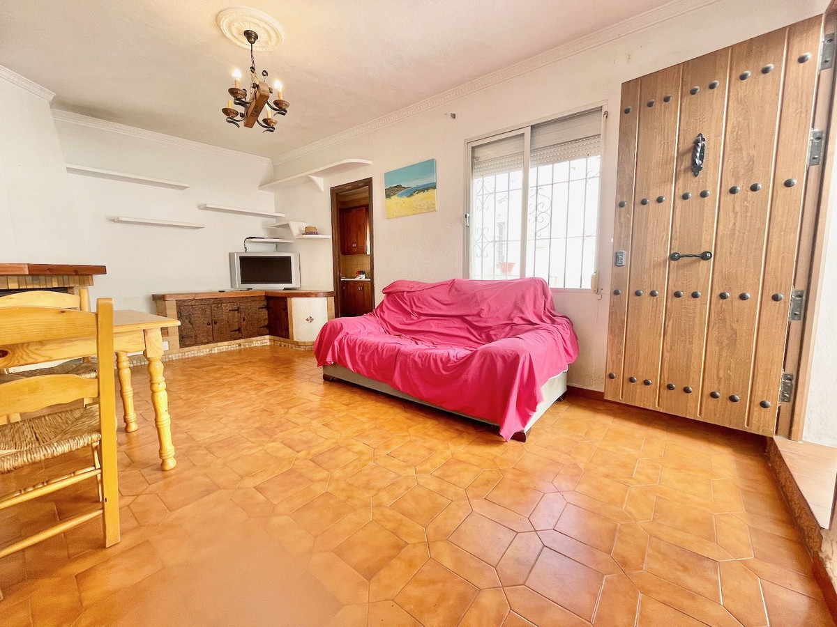 Se vende Apartamento Planta Media de 2 dormitorios en Costa Del Sol, Málaga, España