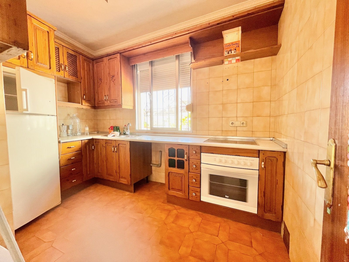 Se vende Apartamento Planta Media de 2 dormitorios en Costa Del Sol, Málaga, España