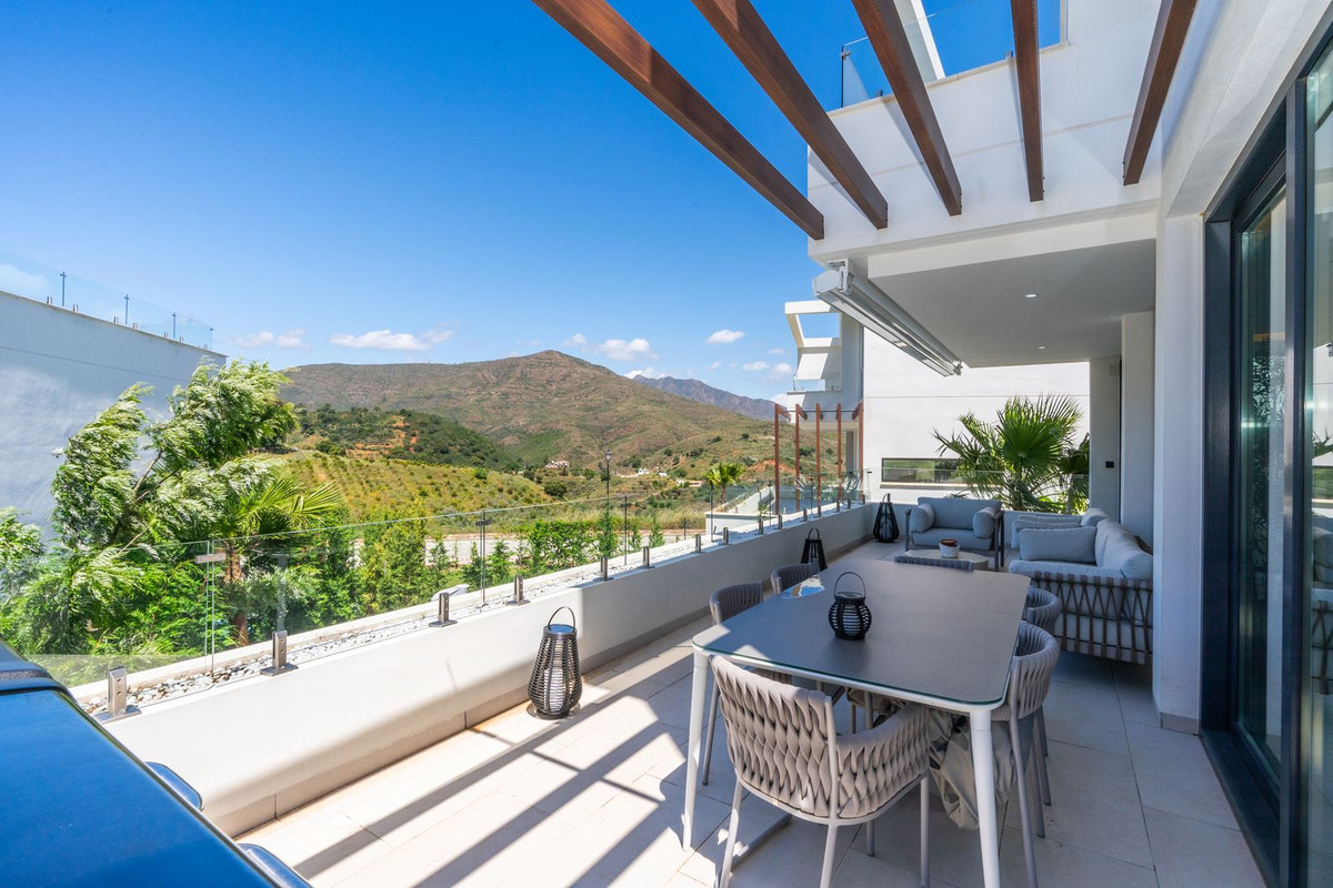 Se vende Villa - Chalet de 4 dormitorios en Costa Del Sol, Málaga, España