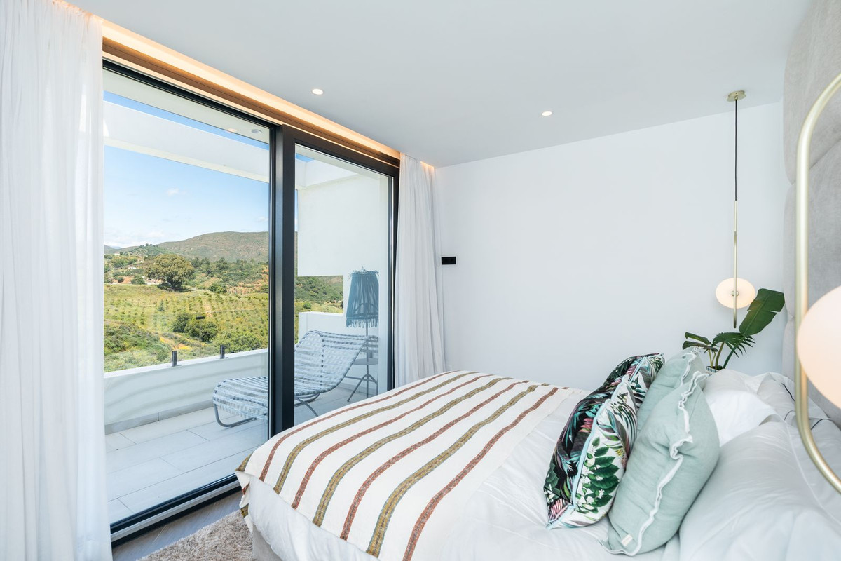 Se vende Villa - Chalet de 4 dormitorios en Costa Del Sol, Málaga, España