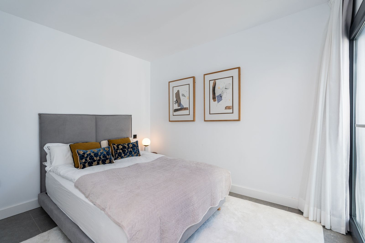 Se vende Villa - Chalet de 4 dormitorios en Costa Del Sol, Málaga, España