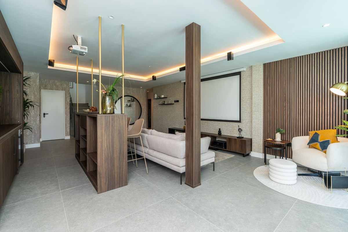 Se vende Villa - Chalet de 4 dormitorios en Costa Del Sol, Málaga, España