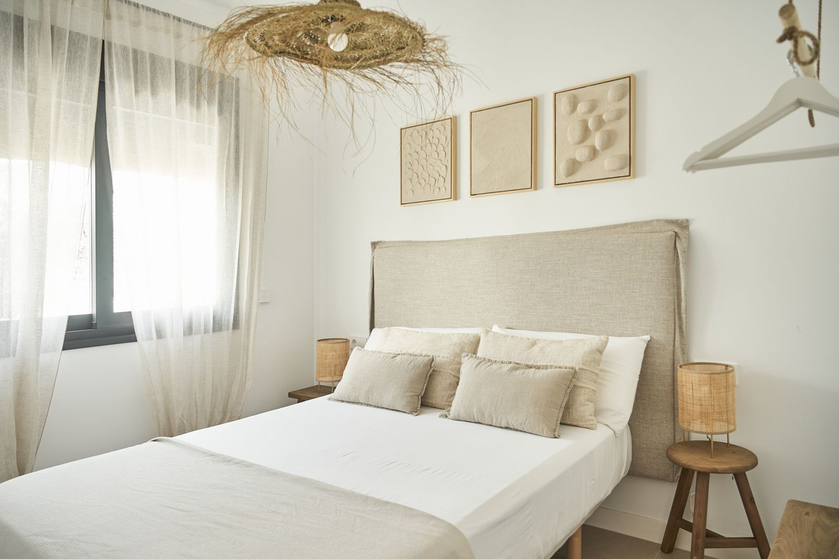 3 Bed Townhouse for sale in El Paraiso Costa Del Sol, Málaga, Spain