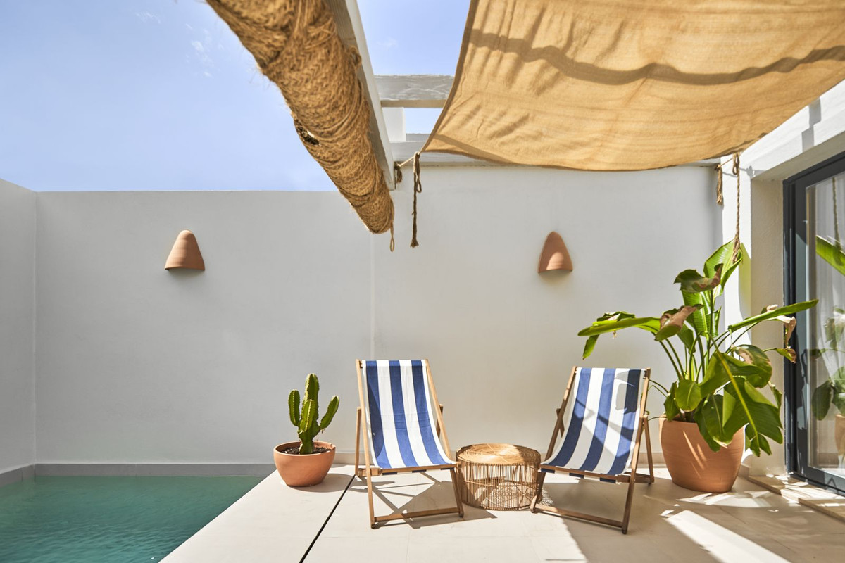 3 Bed Townhouse for sale in El Paraiso Costa Del Sol, Málaga, Spain