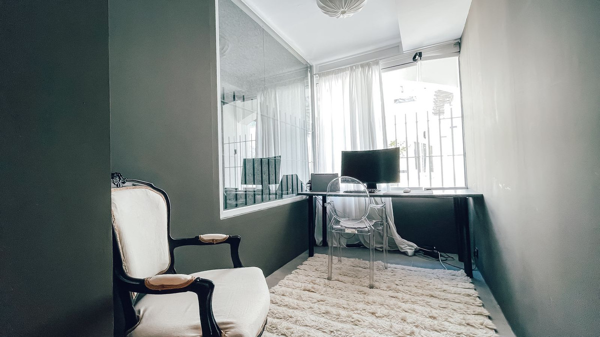 2 Bed Apartment for sale in Puerto Banús Costa Del Sol, Málaga, Spain