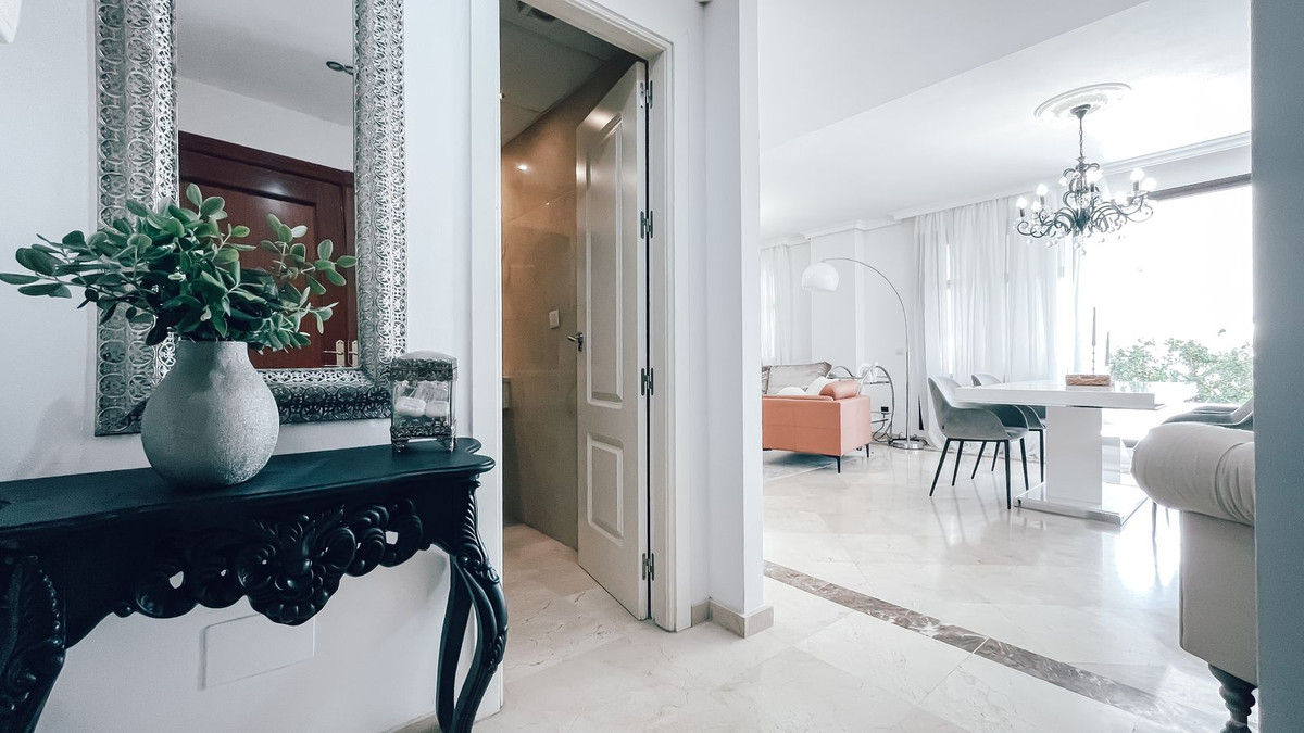 2 Bed Apartment for sale in Puerto Banús Costa Del Sol, Málaga, Spain