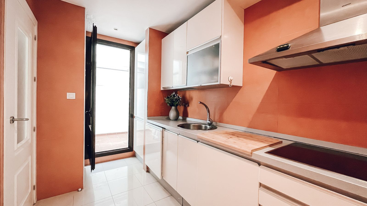 2 Bed Apartment for sale in Puerto Banús Costa Del Sol, Málaga, Spain