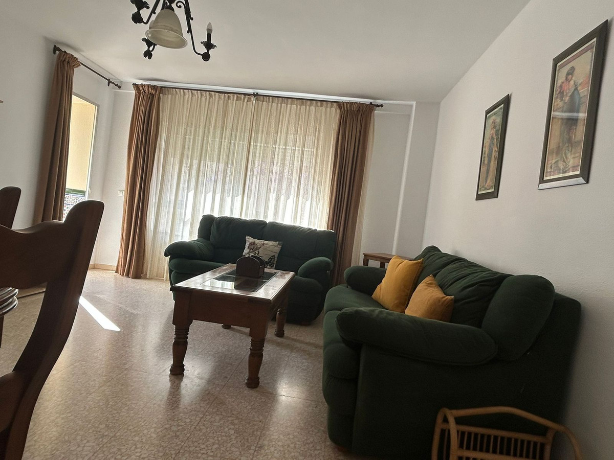 4 Bed Apartment for sale in Estepona Costa Del Sol, Málaga, Spain
