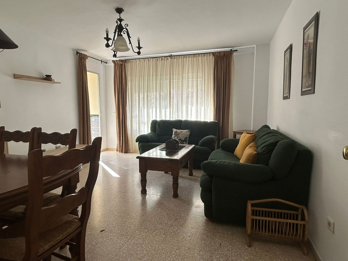 4 Bed Apartment for sale in Estepona Costa Del Sol, Málaga, Spain