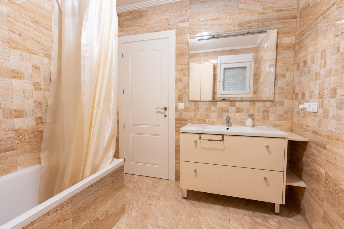 7 Bed Townhouse for sale in Los Balcones Costa Blanca, Alicante, Spain