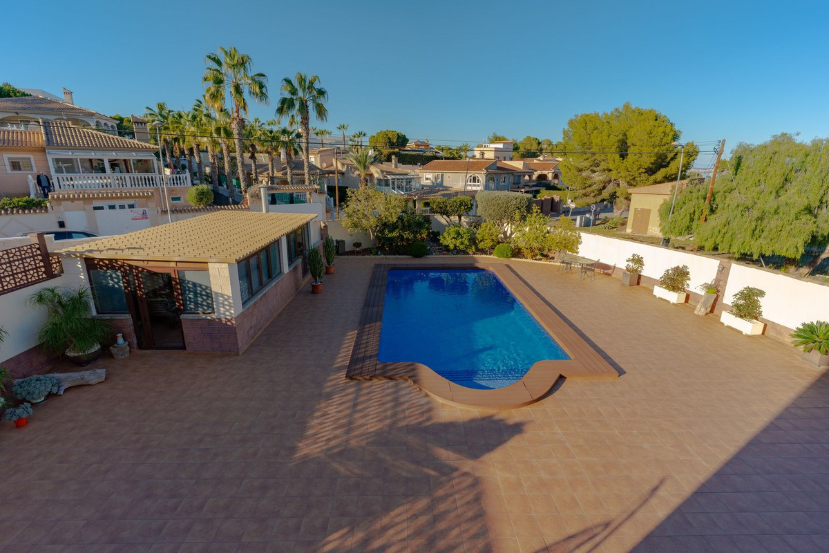 7 Bed Townhouse for sale in Los Balcones Costa Blanca, Alicante, Spain