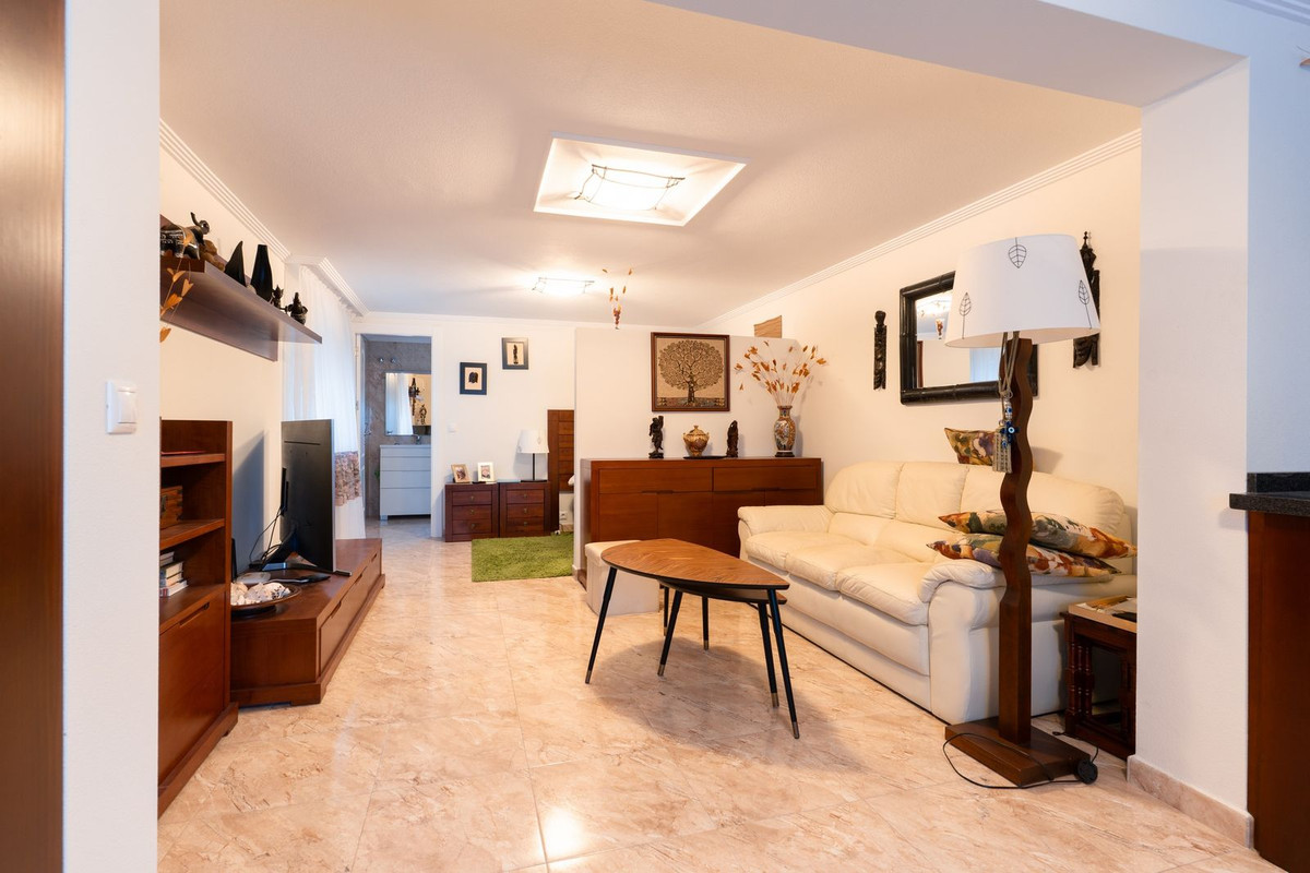 7 Bed Townhouse for sale in Los Balcones Costa Blanca, Alicante, Spain