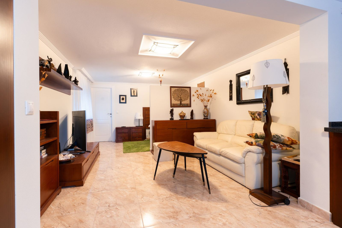 7 Bed Townhouse for sale in Los Balcones Costa Blanca, Alicante, Spain