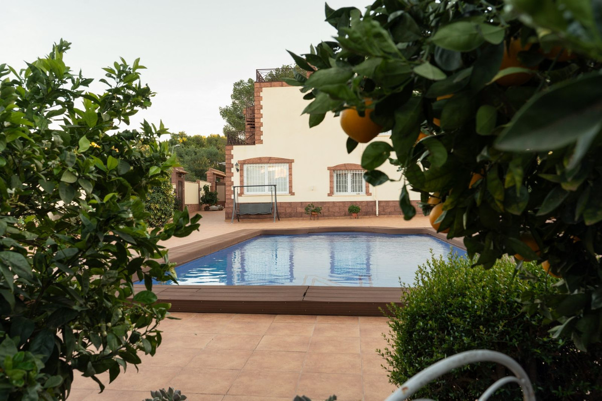 7 Bed Townhouse for sale in Los Balcones Costa Blanca, Alicante, Spain