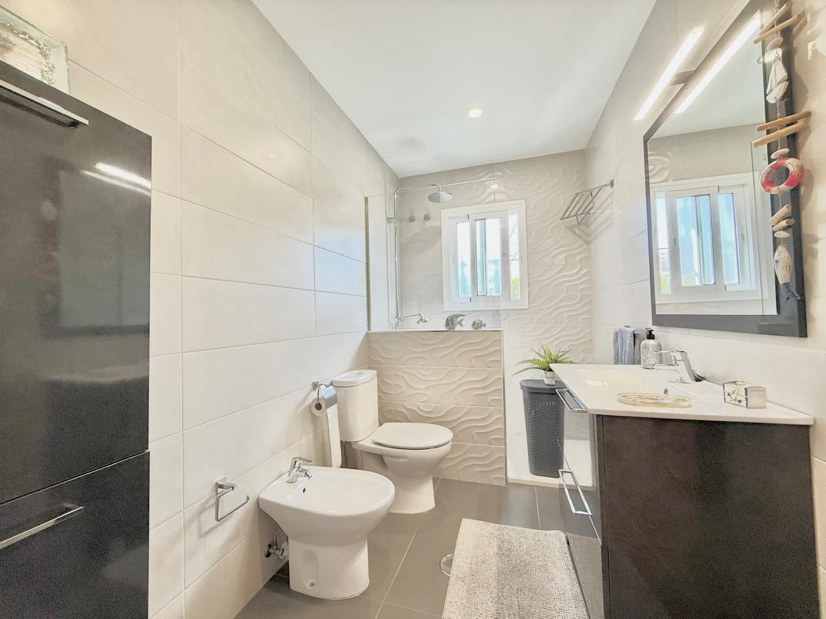 Se vende Adosada de 3 dormitorios en Costa Del Sol, Málaga, España