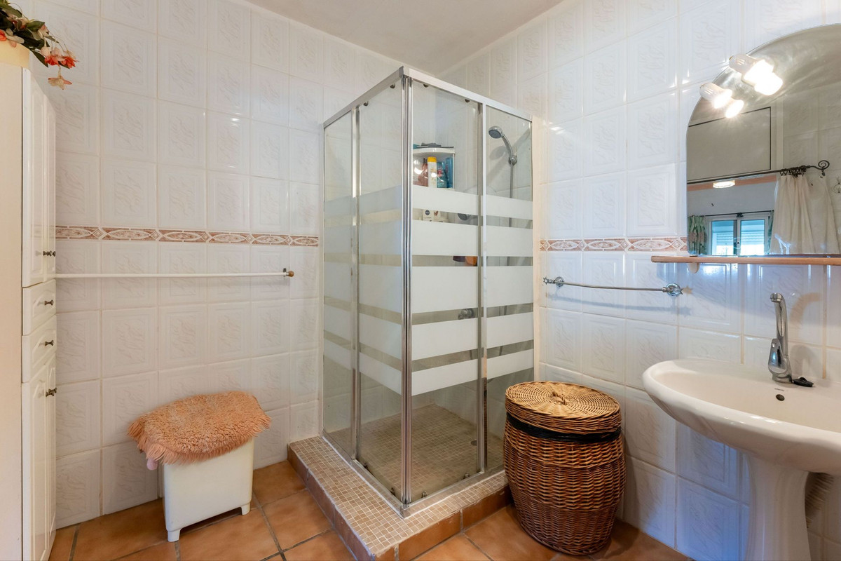 3 Bed Townhouse for sale in Coín Costa Del Sol, Málaga, Spain