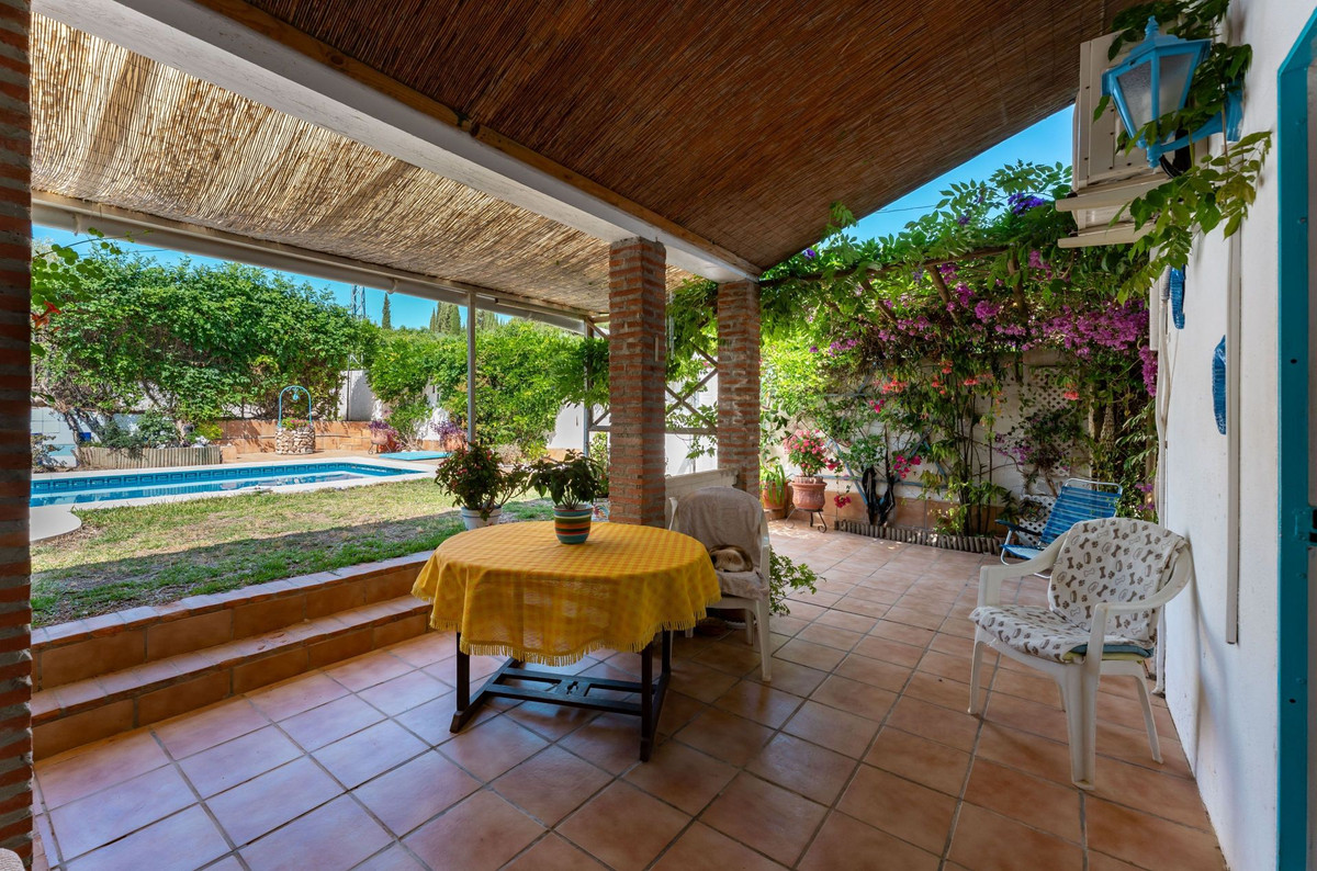 3 Bed Townhouse for sale in Coín Costa Del Sol, Málaga, Spain