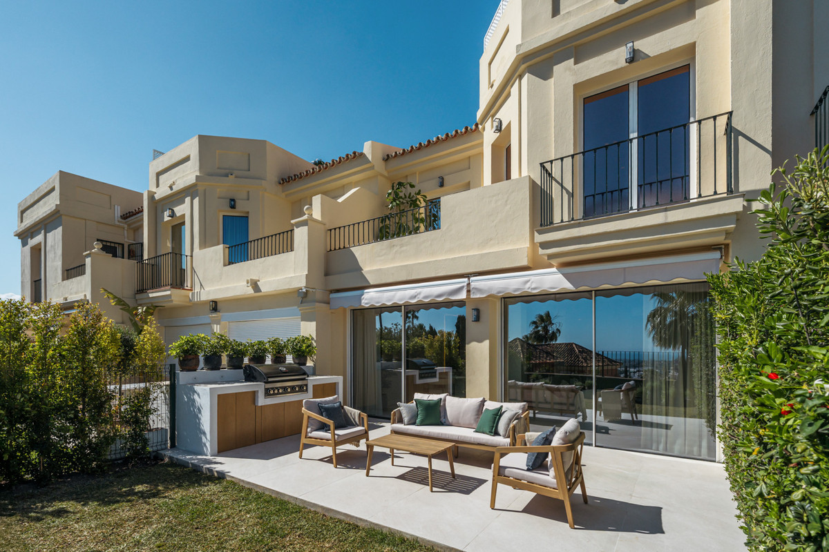 3 Bed Townhouse for sale in La Quinta Costa Del Sol, Málaga, Spain