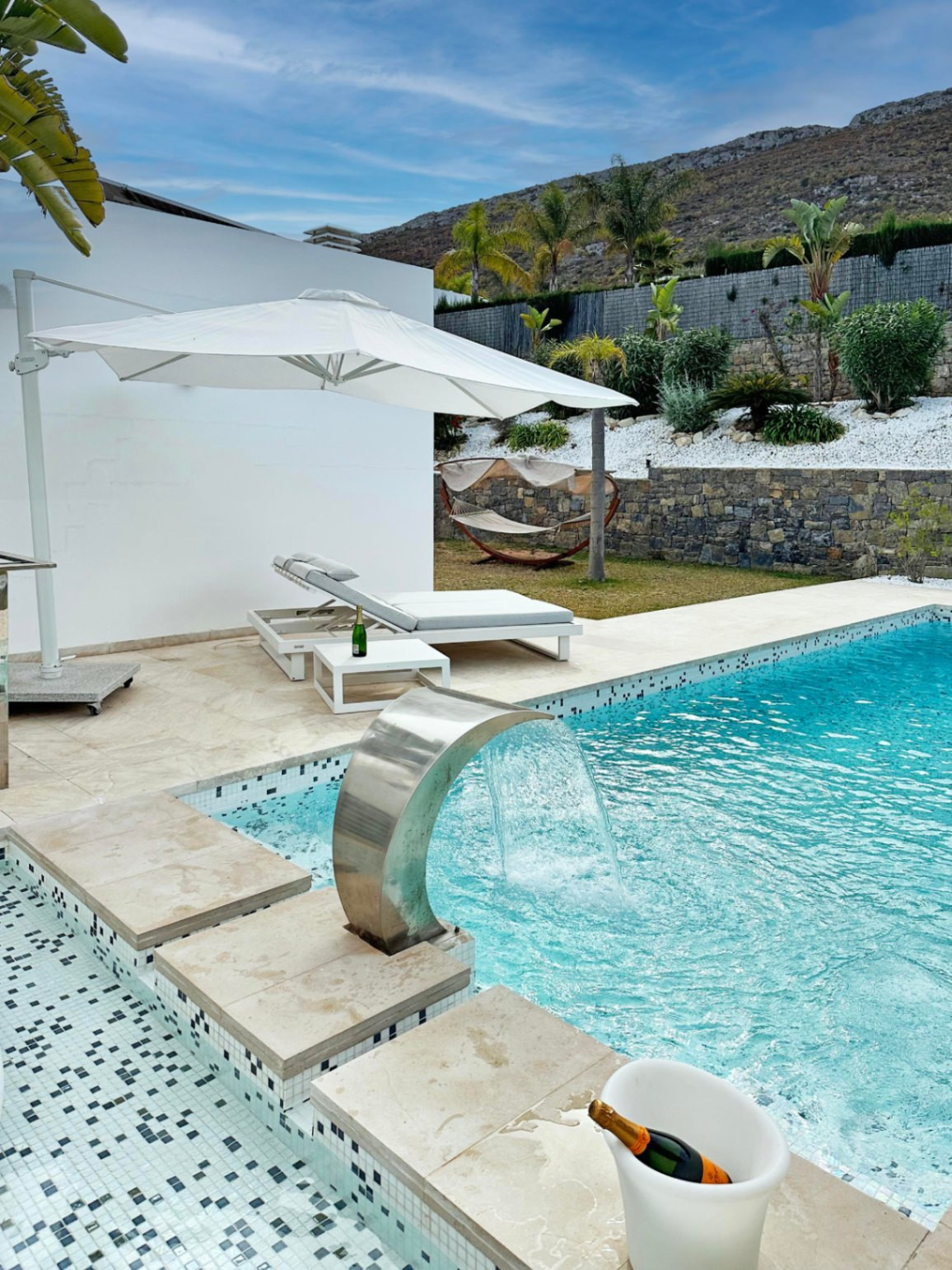 5 Bed Townhouse for sale in Javea Costa Blanca, Alicante, Spain