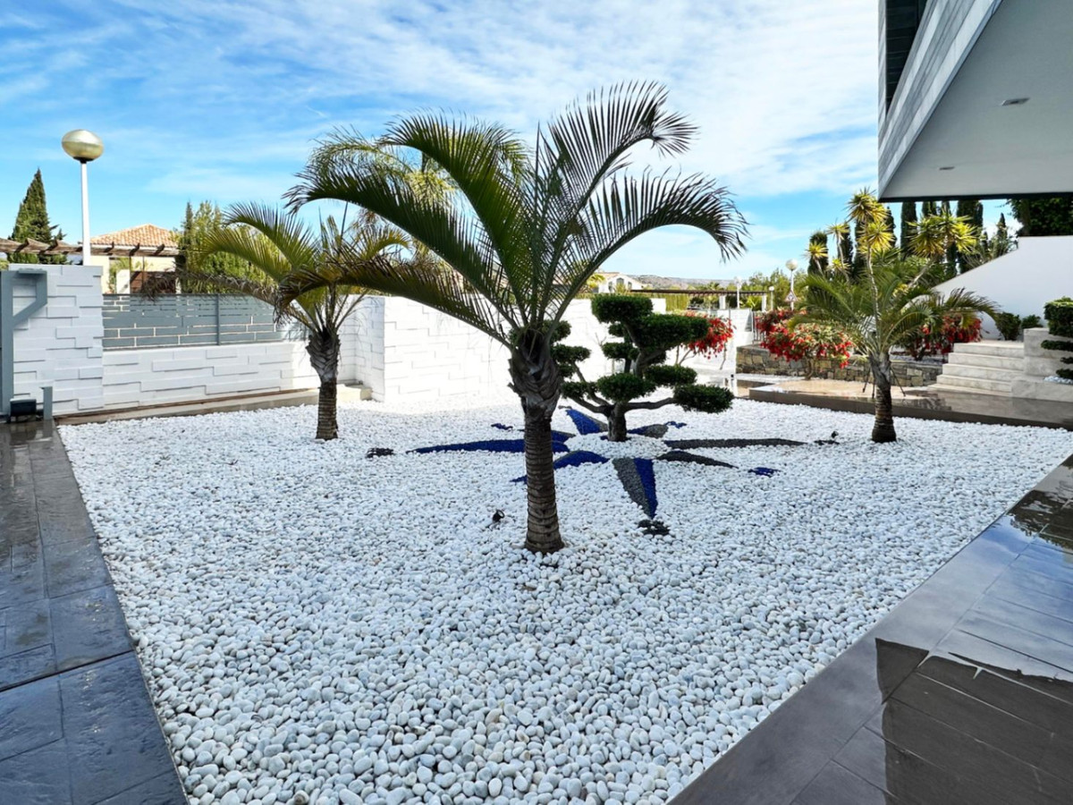5 Bed Townhouse for sale in Javea Costa Blanca, Alicante, Spain