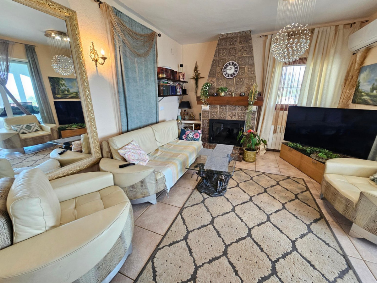 Se vende Villa - Chalet de 3 dormitorios en Costa Blanca, Alicante, España
