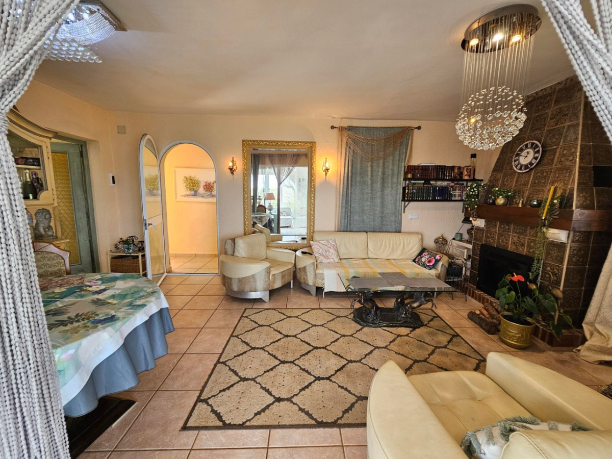 Se vende Villa - Chalet de 3 dormitorios en Costa Blanca, Alicante, España