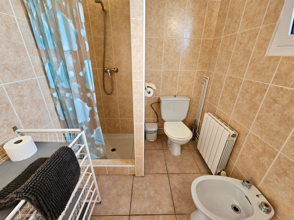Se vende Villa - Chalet de 3 dormitorios en Costa Blanca, Alicante, España