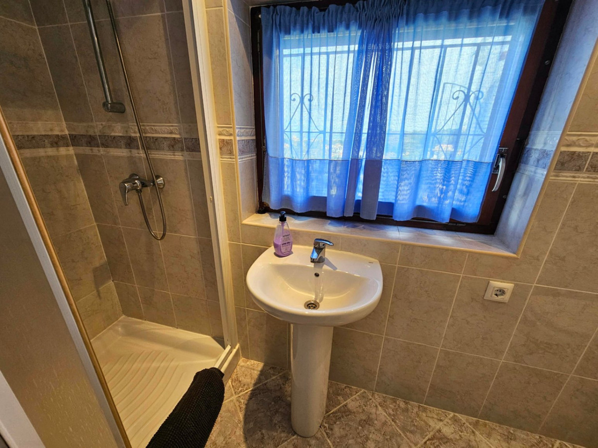 Se vende Villa - Chalet de 3 dormitorios en Costa Blanca, Alicante, España