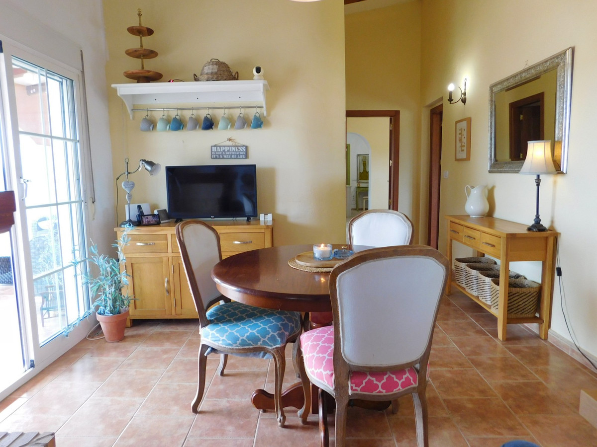 Se vende Villa - Chalet de 3 dormitorios en Costa Blanca, Alicante, España