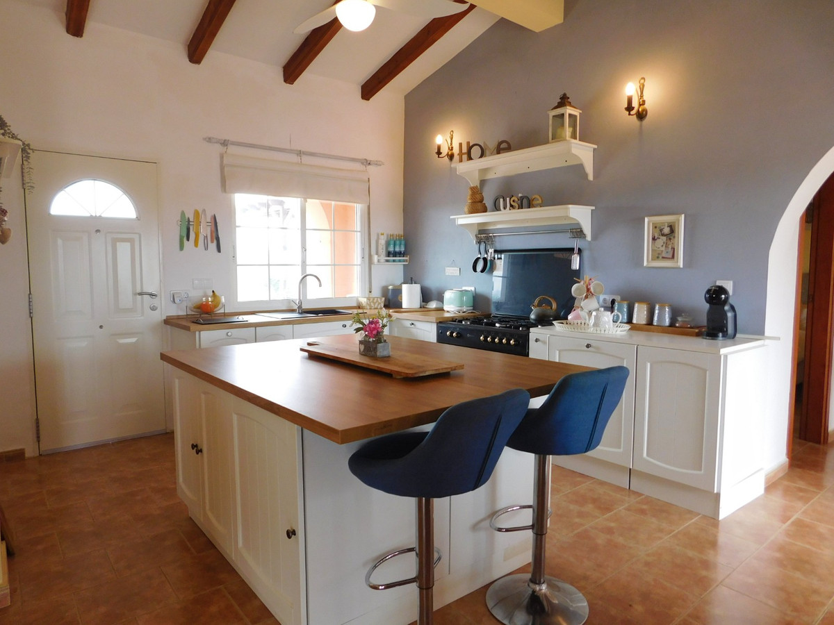 Se vende Villa - Chalet de 3 dormitorios en Costa Blanca, Alicante, España