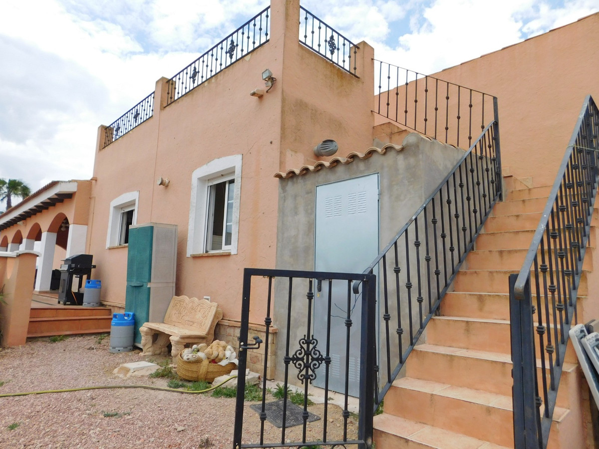 Se vende Villa - Chalet de 3 dormitorios en Costa Blanca, Alicante, España