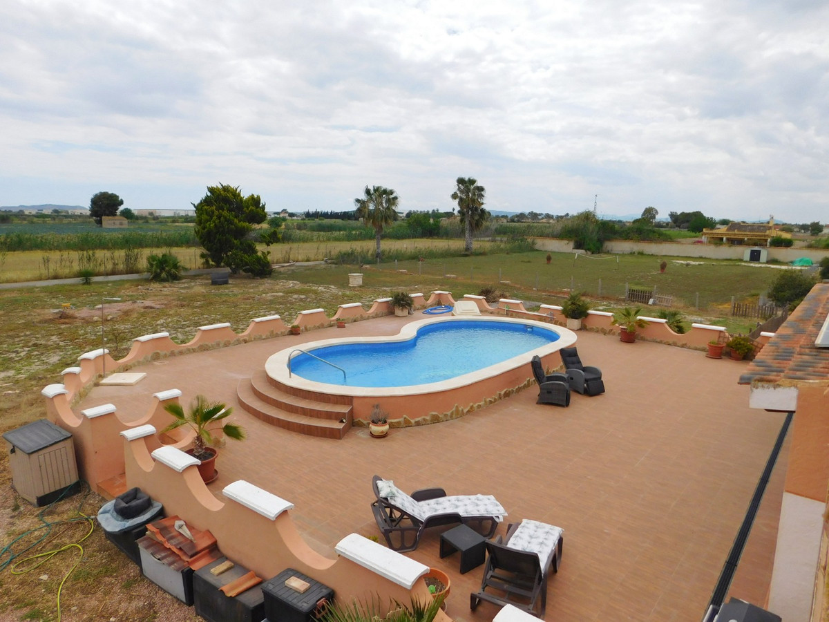 Se vende Villa - Chalet de 3 dormitorios en Costa Blanca, Alicante, España