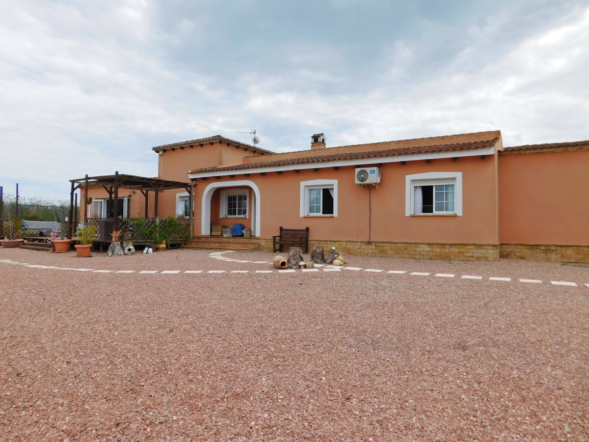 Se vende Villa - Chalet de 3 dormitorios en Costa Blanca, Alicante, España