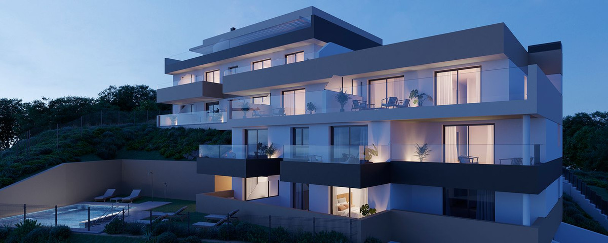 2 Bed Apartment for sale in Estepona Costa Del Sol, Málaga, Spain