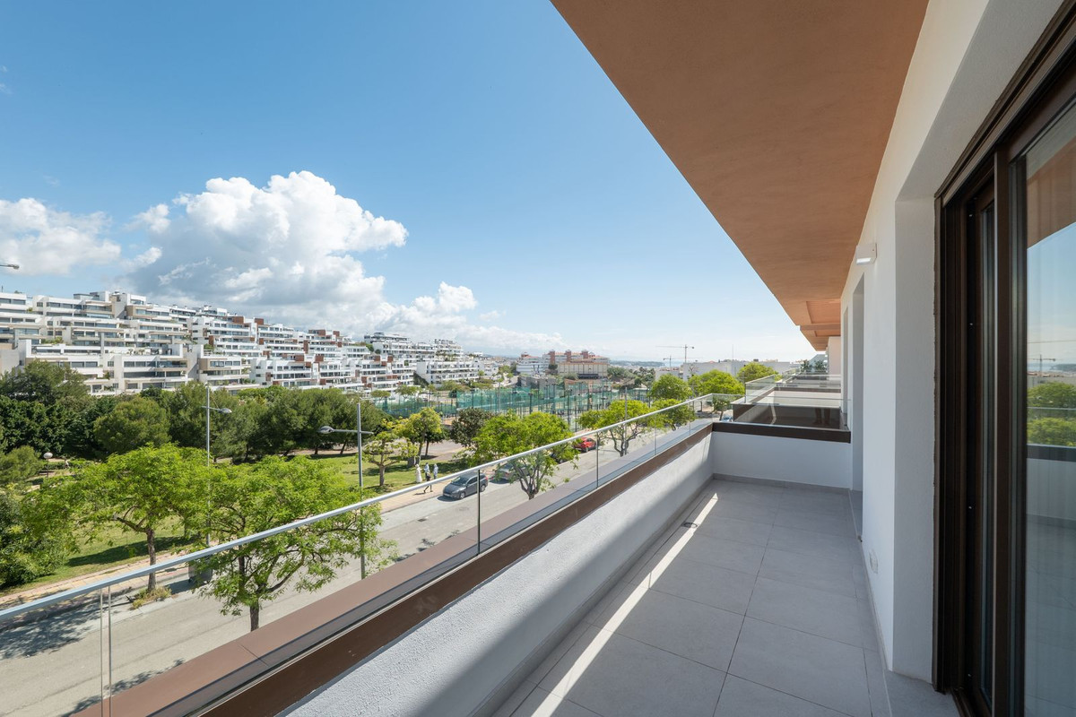 2 Bed Apartment for sale in Estepona Costa Del Sol, Málaga, Spain