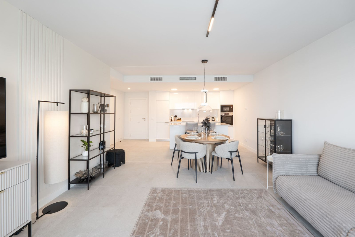 2 Bed Apartment for sale in Estepona Costa Del Sol, Málaga, Spain