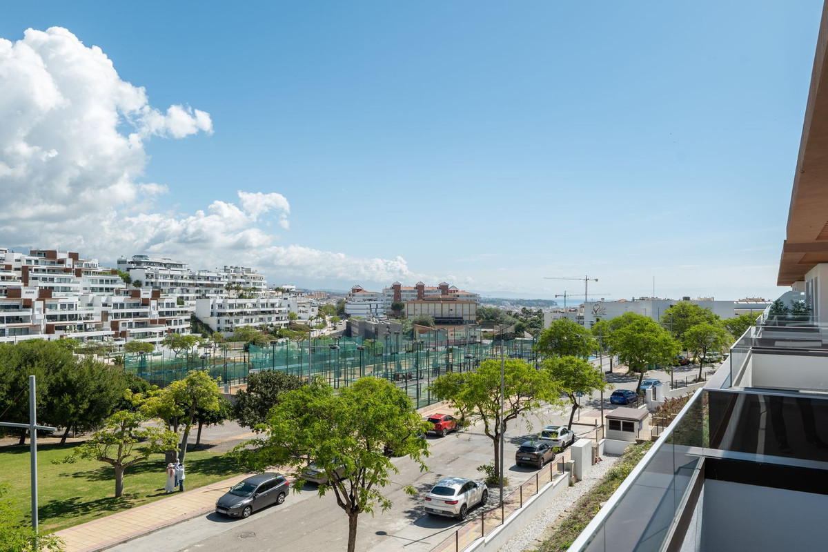 2 Bed Apartment for sale in Estepona Costa Del Sol, Málaga, Spain