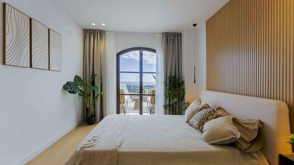 3 Bed Townhouse for sale in Benahavís Costa Del Sol, Málaga, Spain
