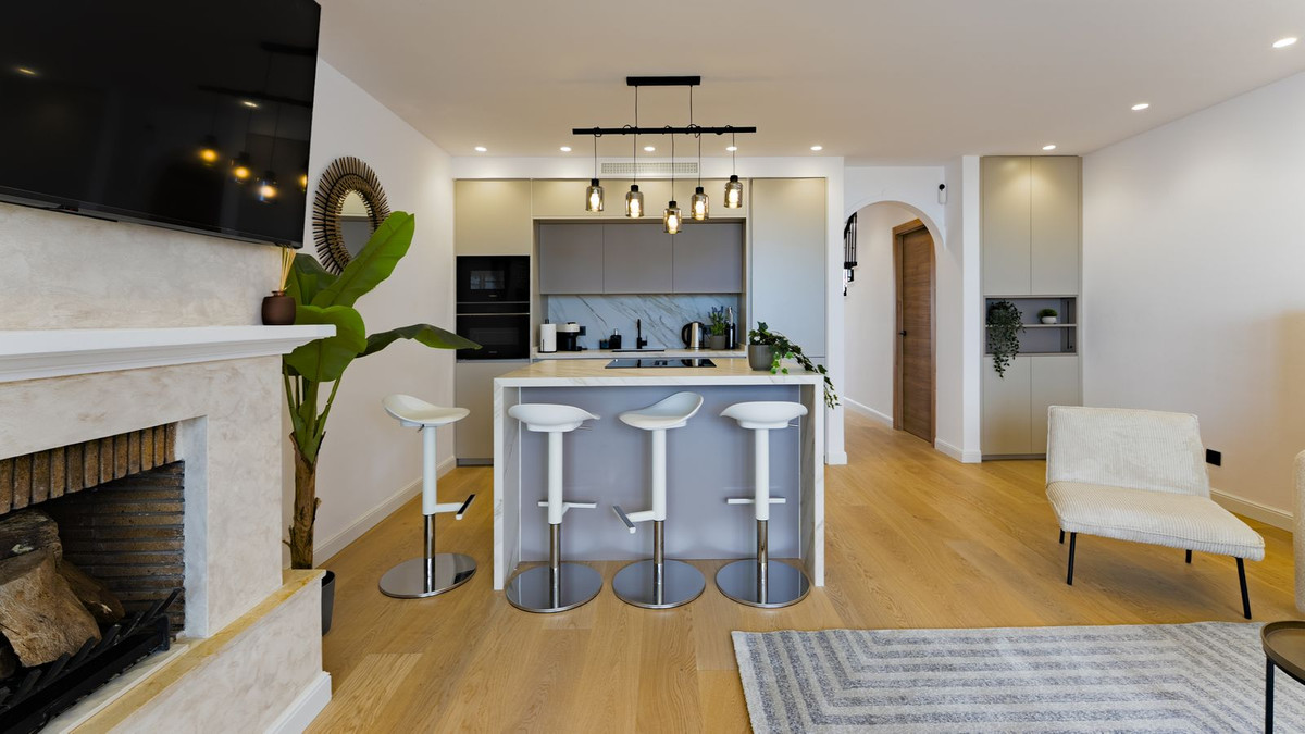 3 Bed Townhouse for sale in Benahavís Costa Del Sol, Málaga, Spain