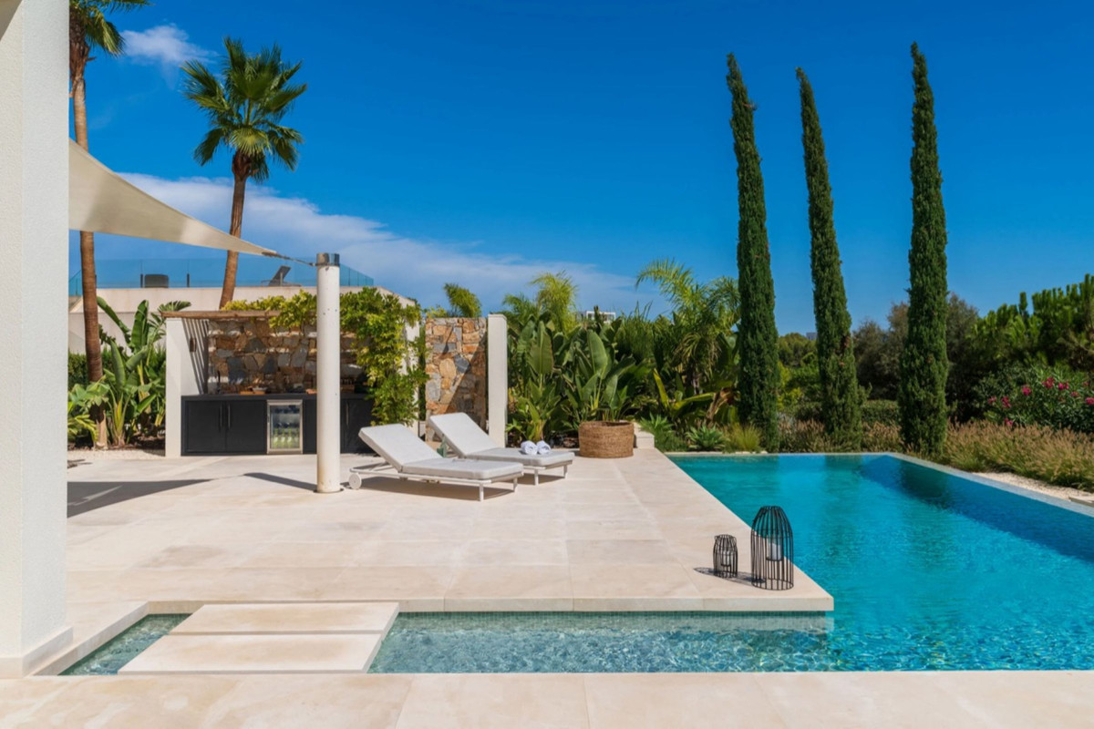 5 Bed Townhouse for sale in Las Colinas Golf Costa Blanca, Alicante, Spain