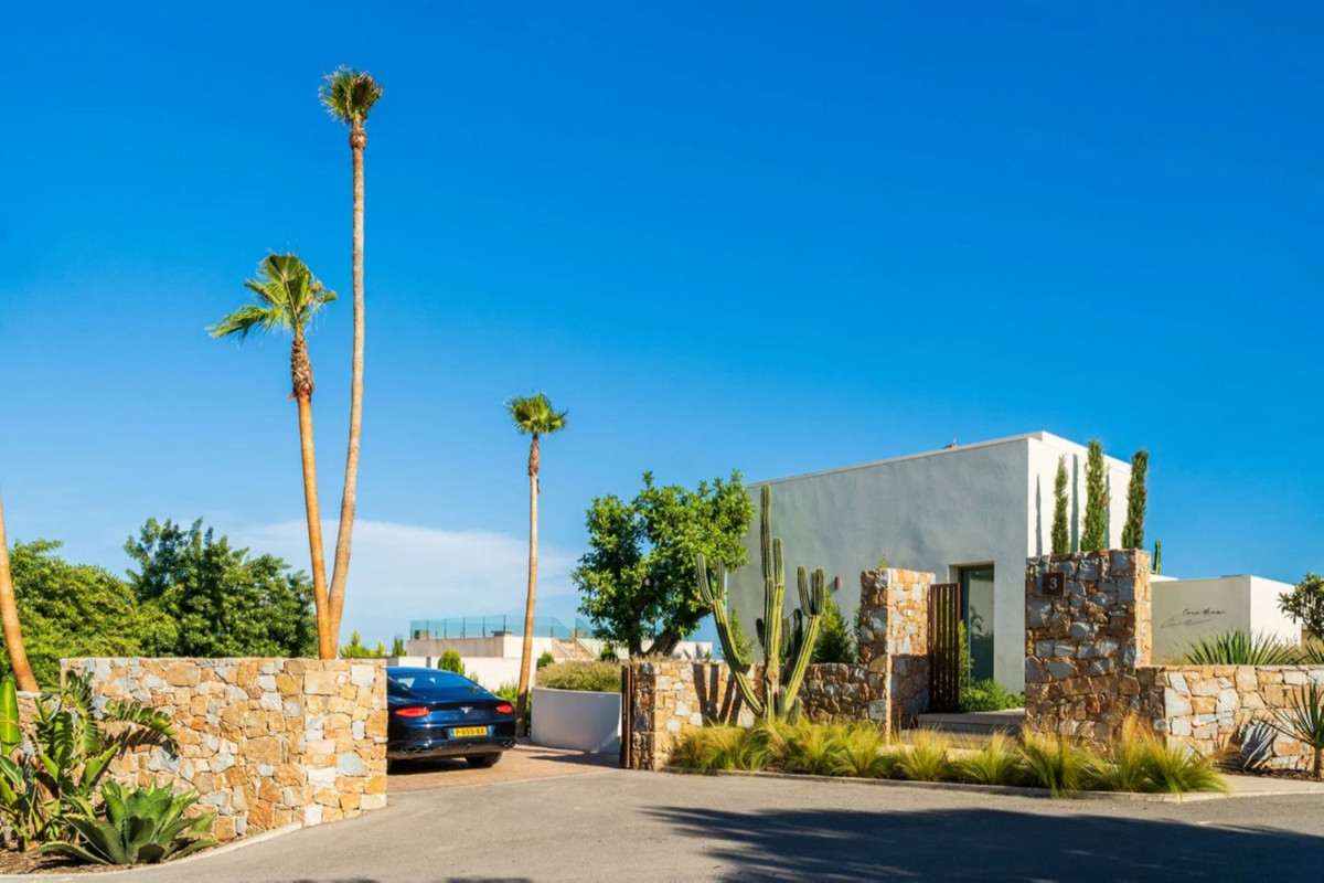 5 Bed Townhouse for sale in Las Colinas Golf Costa Blanca, Alicante, Spain
