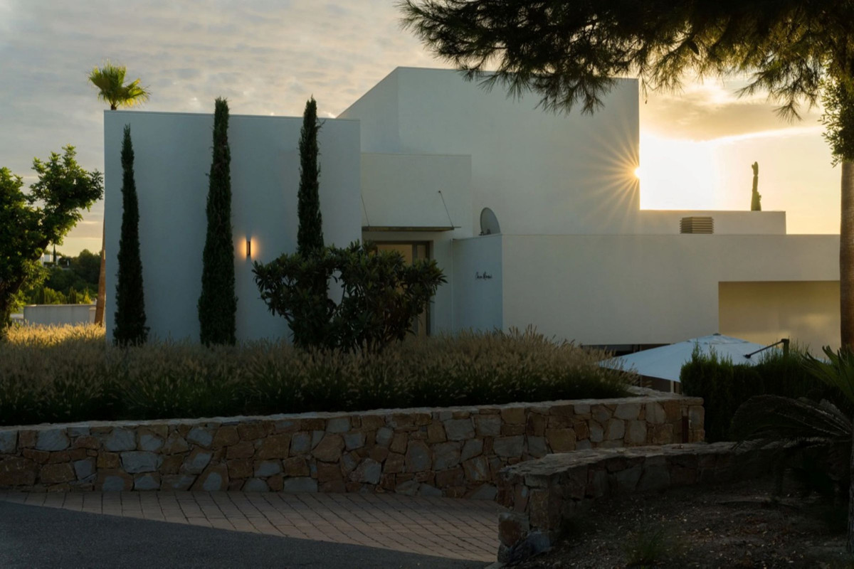 5 Bed Townhouse for sale in Las Colinas Golf Costa Blanca, Alicante, Spain