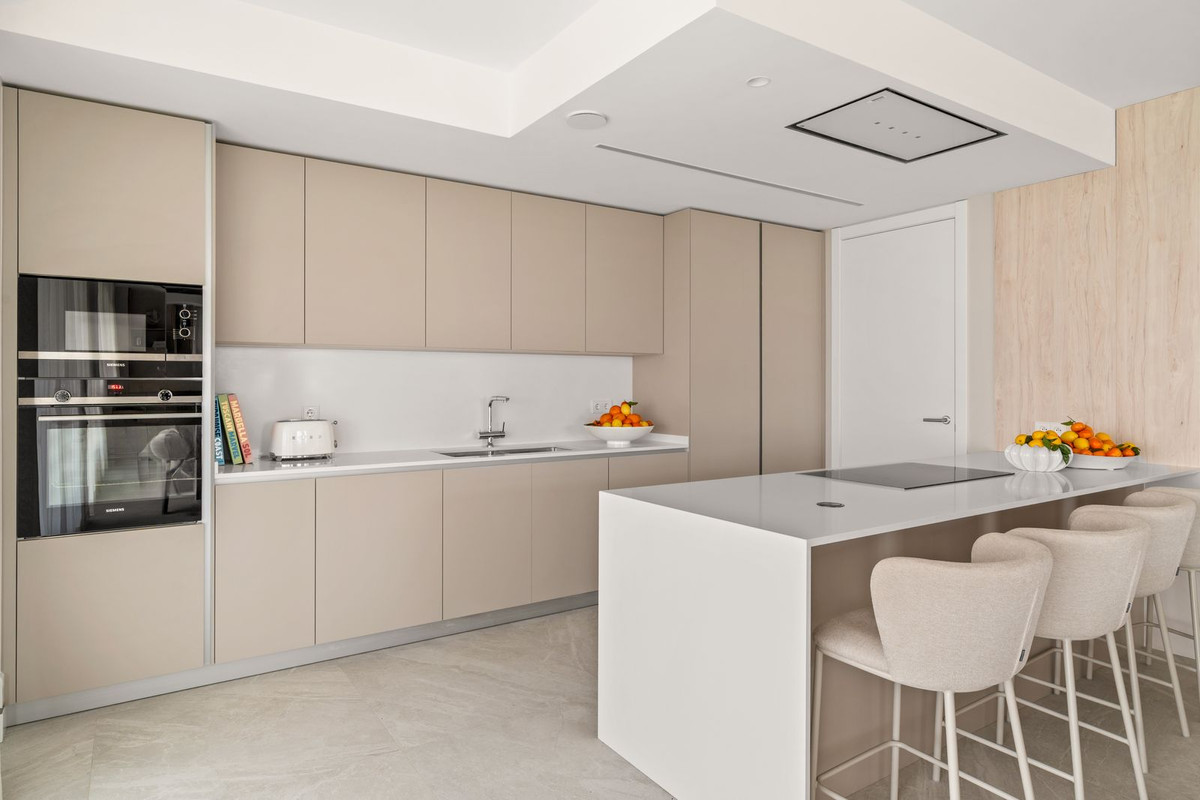 4 Bed Apartment for sale in Santa Clara Costa Del Sol, Málaga, Spain